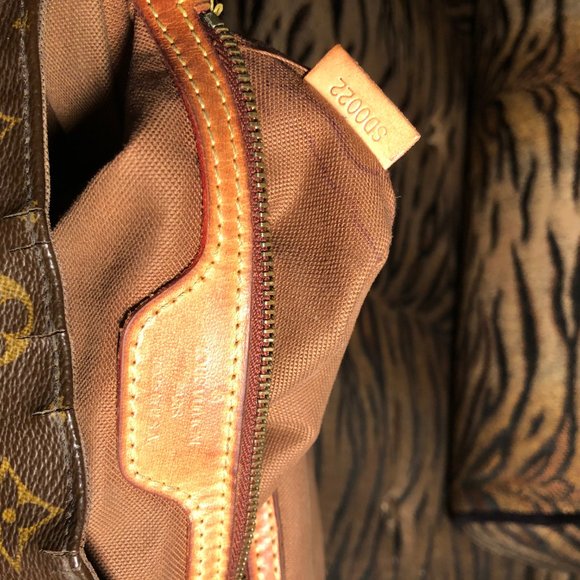 MONOGRAM Mini looping shoulder bag LOUIS VUITTON - Picture 2 of 5